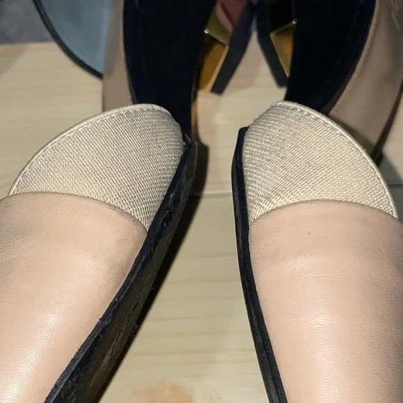 Tory Burch McKenna Leather Beige and Black Wedges - Picture 11 of 15